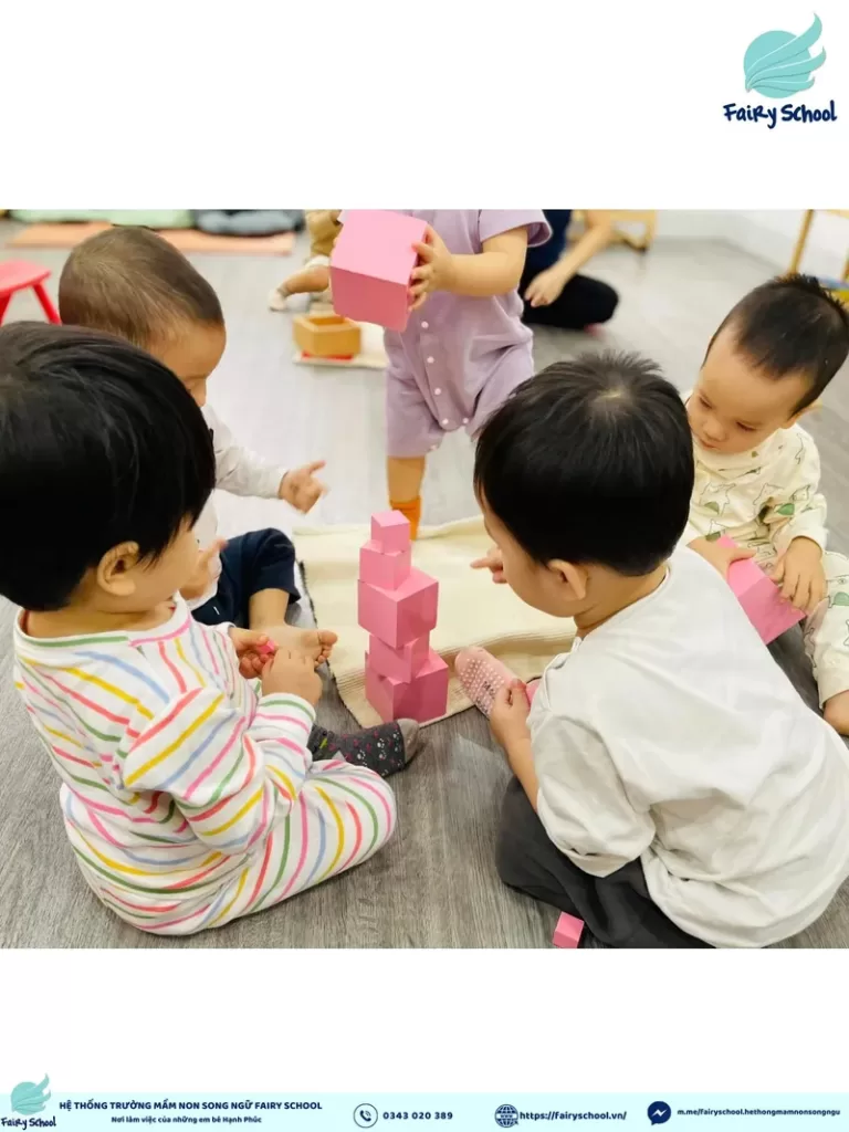 Hoạt Động Montessori Xây Tháp Chồng 5