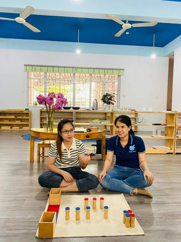 Đào tạo nâng cao nghiệp vụ Montessori cho giáo viên toàn hệ thống