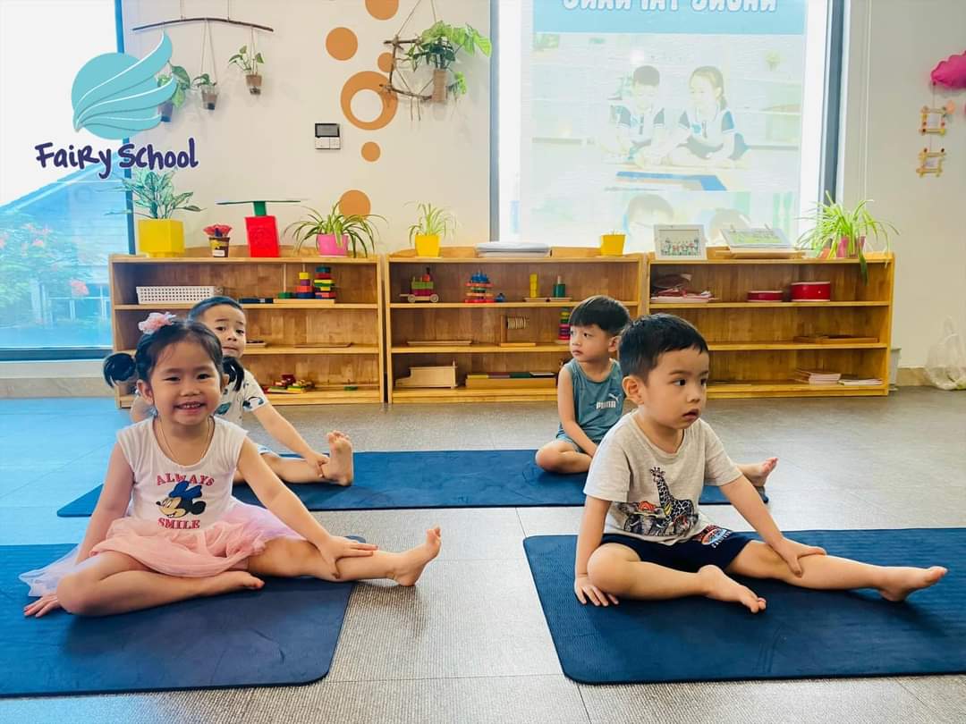 Tiết học Yoga luyện tập thể chất và tinh thần cho trẻ mầm non