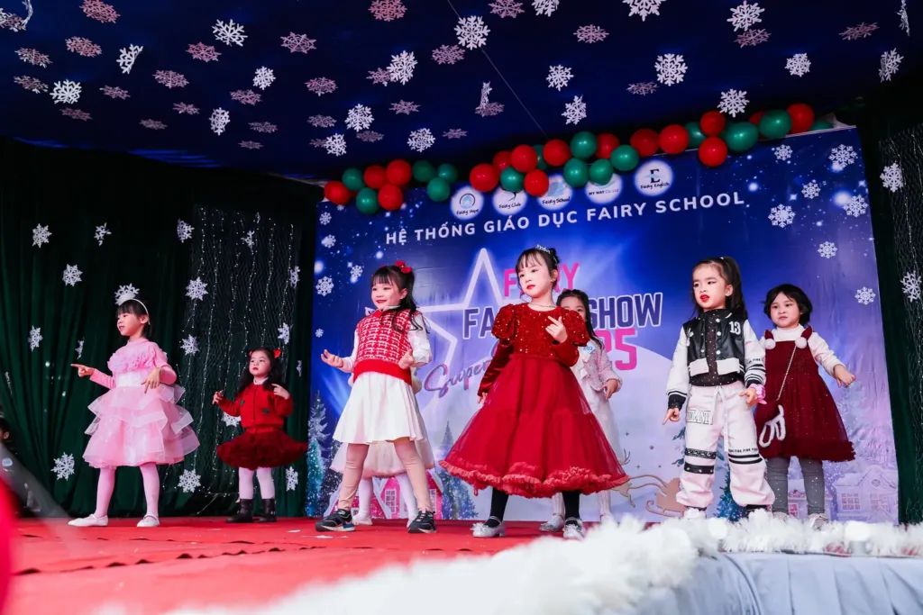 FAIRY FASHION SHOW 2025 – SUPERSTAR: ĐÊM HỘI RỰC RỠ, NƠI NHỮNG ƯỚC MƠ TỎA SÁNG