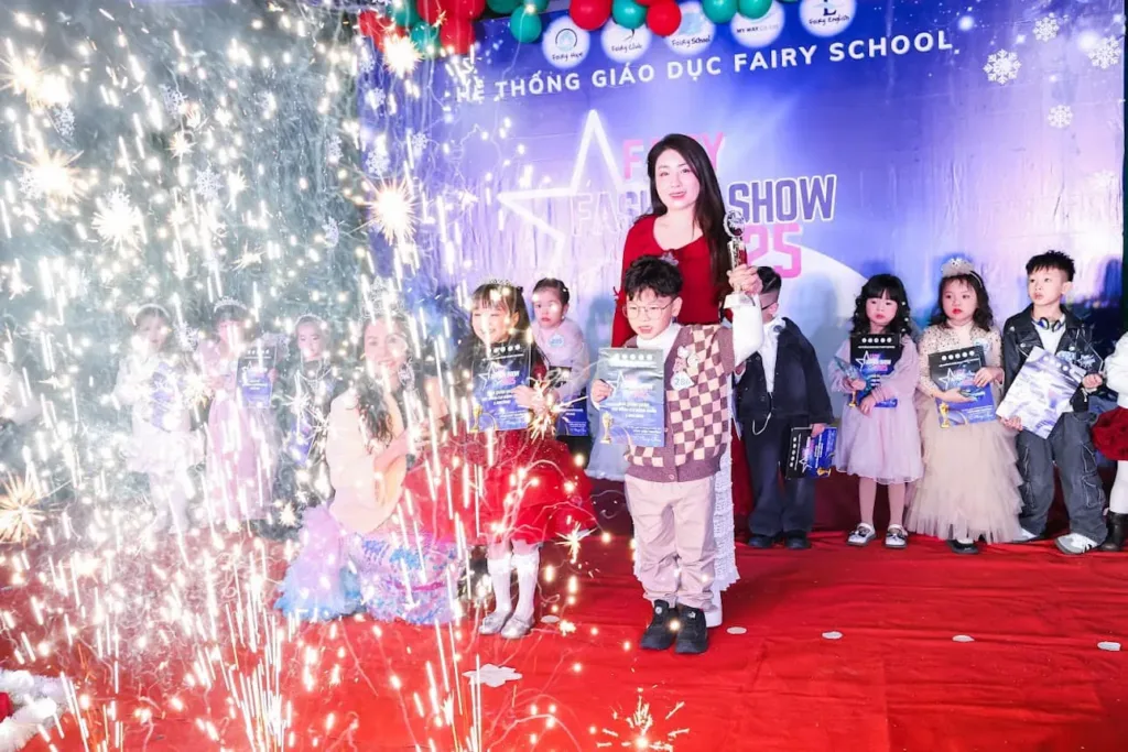 FAIRY FASHION SHOW 2025 – SUPERSTAR: ĐÊM HỘI RỰC RỠ, NƠI NHỮNG ƯỚC MƠ TỎA SÁNG