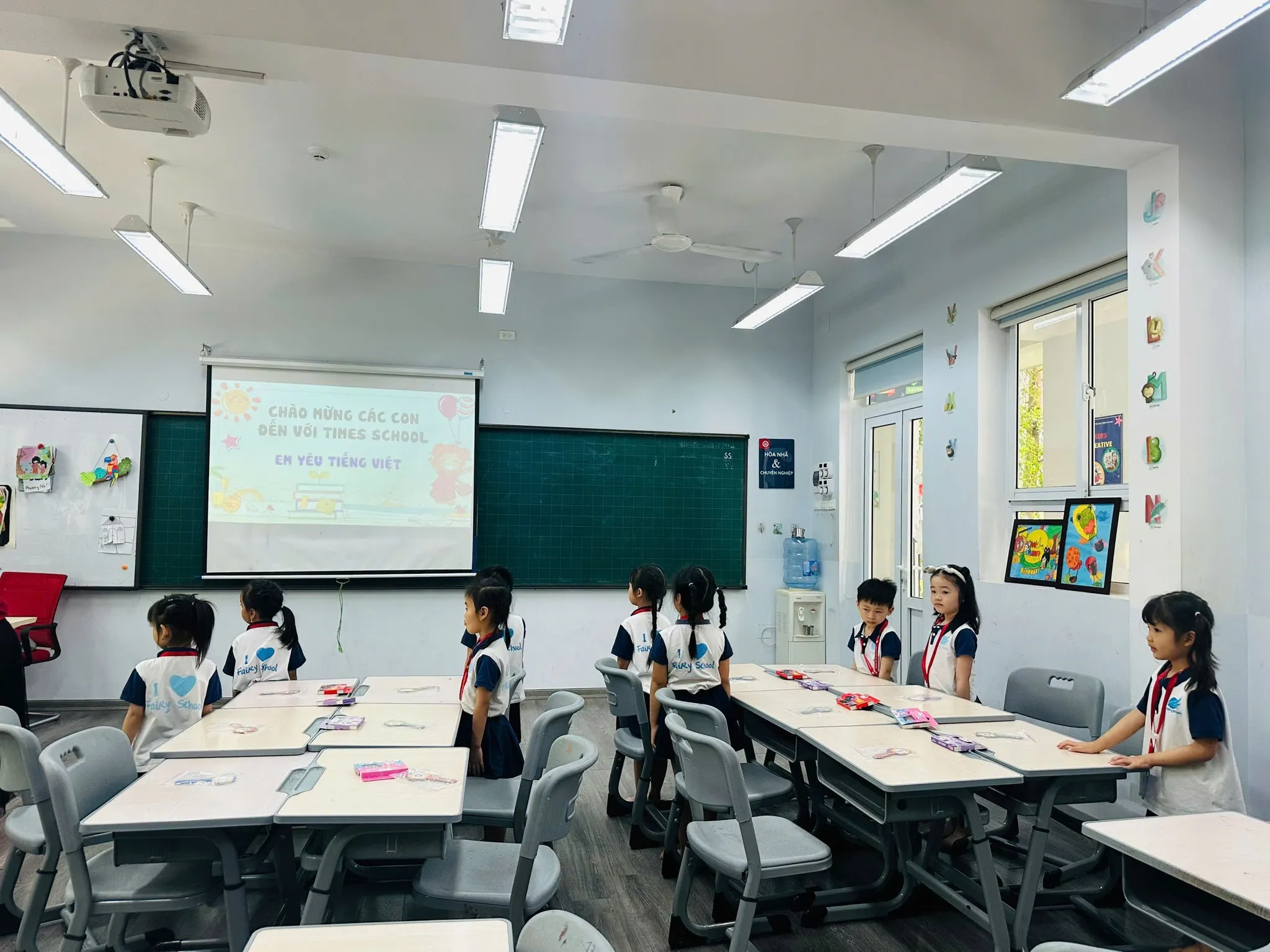 Hành Trình Trải Nghiệm Trường Tiểu Học – Chuẩn Bị Cho Một Bước Ngoặt Trưởng Thành 6 Hành Trình Trải Nghiệm Trường Tiểu Học – Chuẩn Bị Cho Một Bước Ngoặt Trưởng Thành