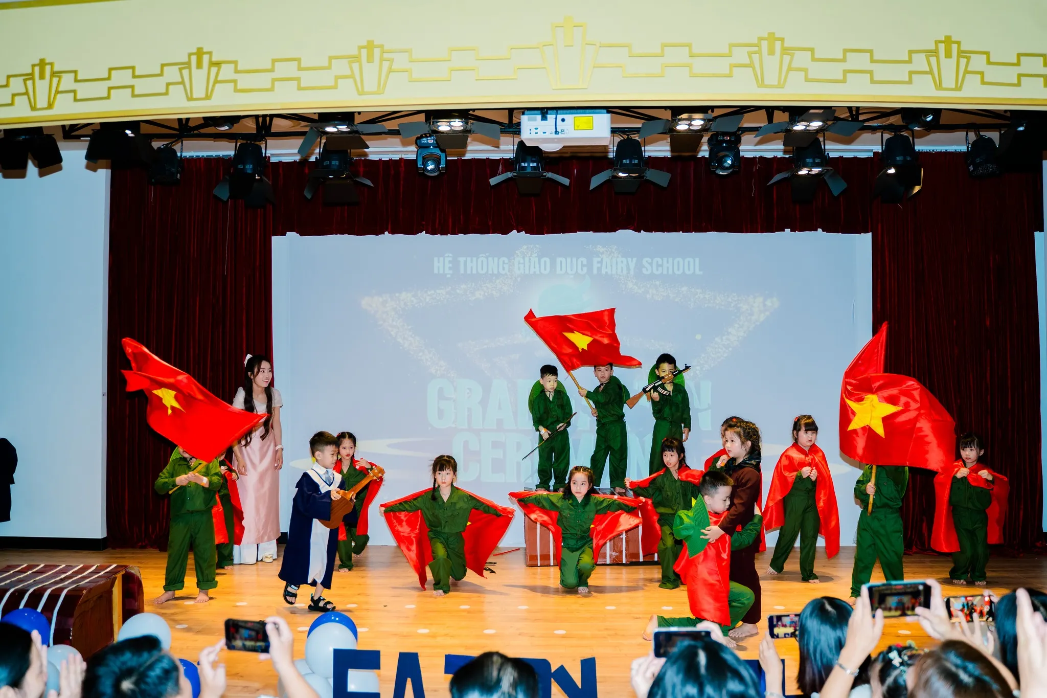 Lễ Tốt Nghiệp Fairy School 2025 – Con Đã Lớn Khôn 9 Lễ Tốt Nghiệp Fairy School 2025 – Con Đã Lớn Khôn