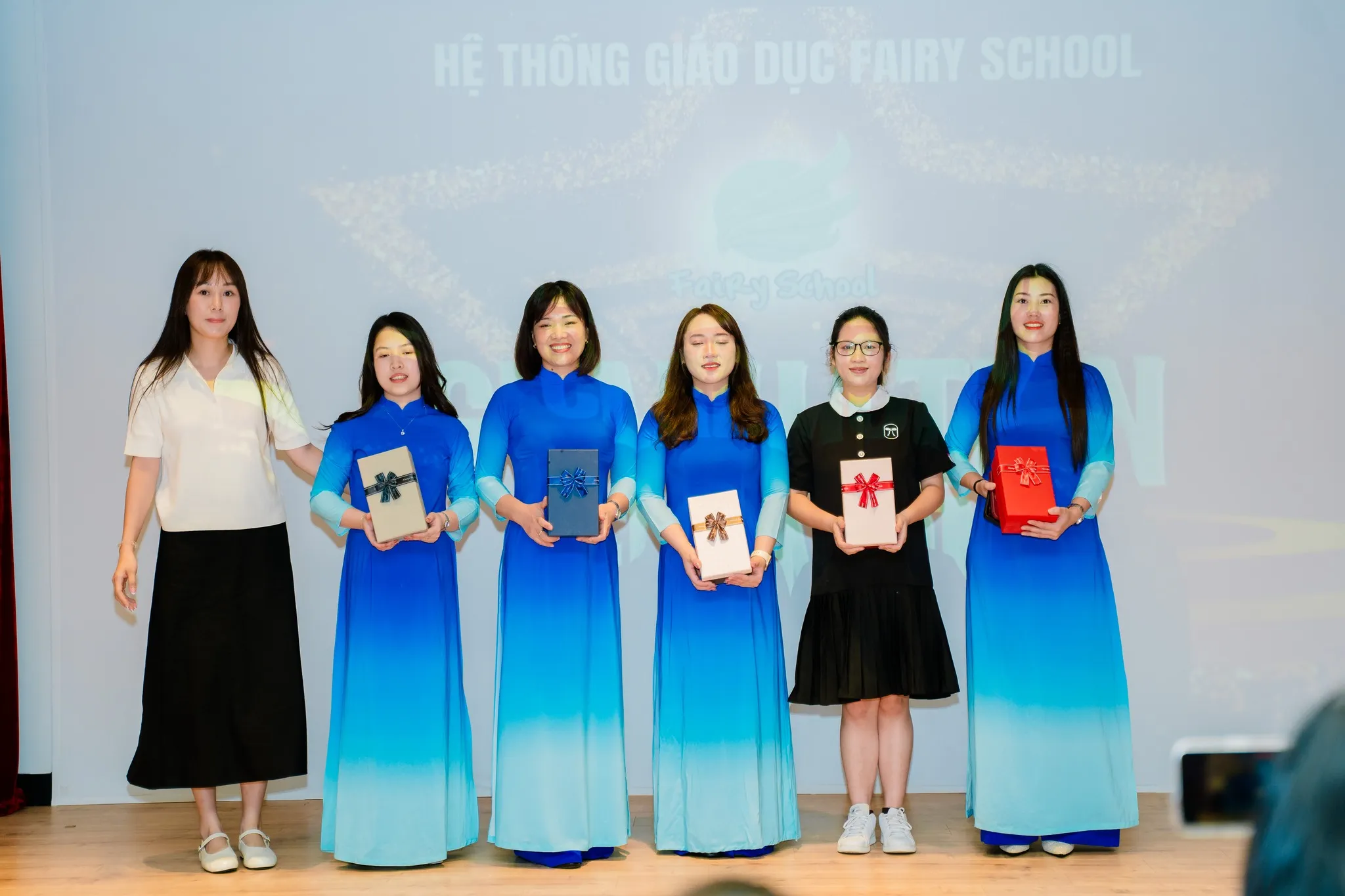 Lễ Tốt Nghiệp Fairy School 2025 – Con Đã Lớn Khôn 8 Lễ Tốt Nghiệp Fairy School 2025 – Con Đã Lớn Khôn