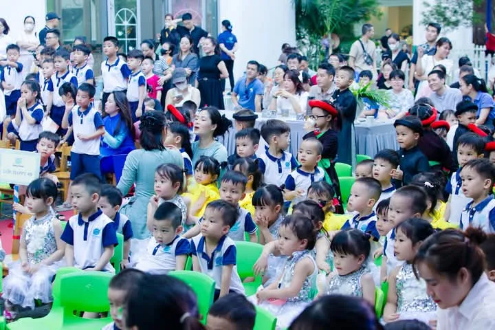 Lễ Tổng Kết Năm Học 2024–2025 & Quốc Tế Thiếu Nhi 1/6 33 Lễ Tổng Kết Năm Học 2024–2025 & Quốc Tế Thiếu Nhi 1/6