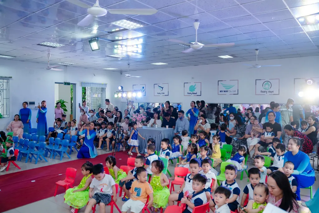 Lễ Tổng Kết Năm Học 2024–2025 & Quốc Tế Thiếu Nhi 1/6 21 Lễ Tổng Kết Năm Học 2024–2025 & Quốc Tế Thiếu Nhi 1/6