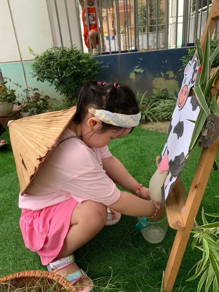 Mùa Hè Rực Rỡ Tại Fairy School – Hành Trình Trải Nghiệm Đa Sắc Màu Cho Trẻ