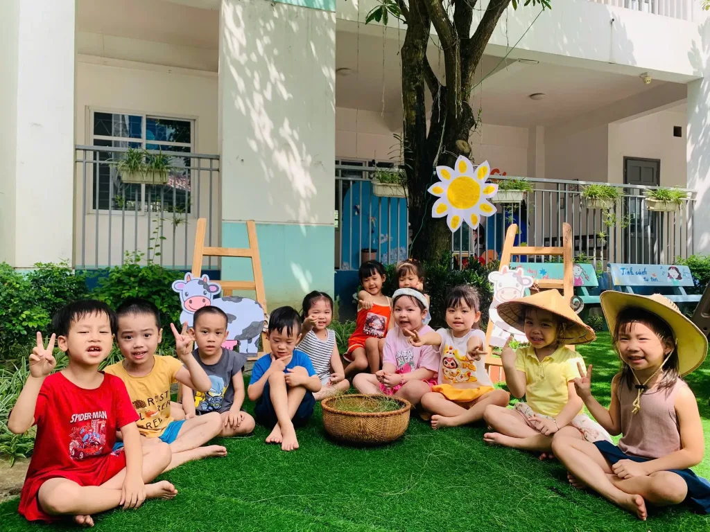 Mùa Hè Rực Rỡ Tại Fairy School – Hành Trình Trải Nghiệm Đa Sắc Màu Cho Trẻ