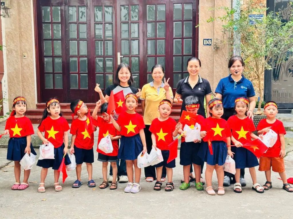 Hào Hứng Tuần Lễ Quốc Khánh - Bé Tự Hào Việt Nam, Vững Bước Tương Lai 12 Hào Hứng Tuần Lễ Quốc Khánh - Bé Tự Hào Việt Nam, Vững Bước Tương Lai