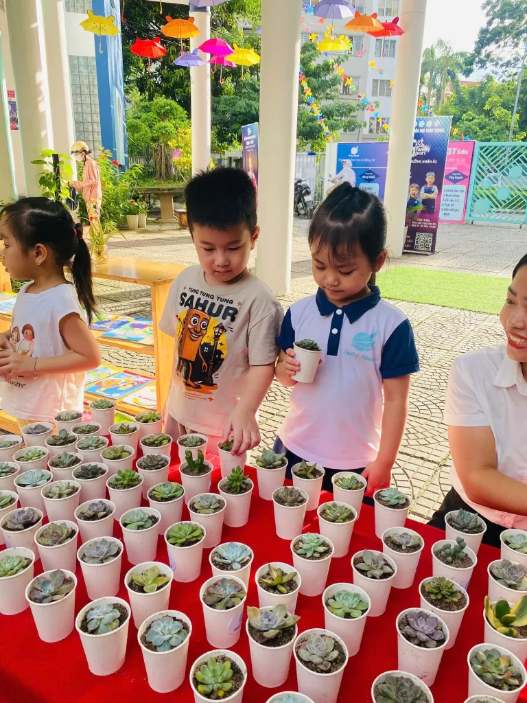 Hào Hứng Tuần Lễ Quốc Khánh - Bé Tự Hào Việt Nam, Vững Bước Tương Lai 9 Hào Hứng Tuần Lễ Quốc Khánh - Bé Tự Hào Việt Nam, Vững Bước Tương Lai