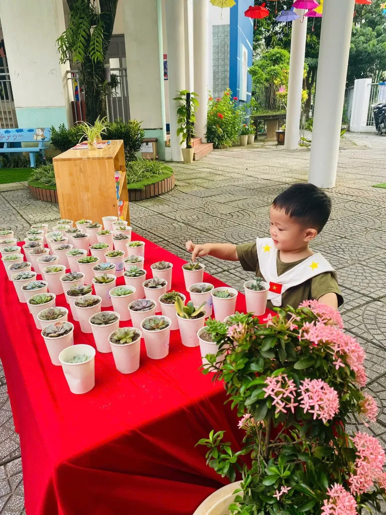 Hào Hứng Tuần Lễ Quốc Khánh - Bé Tự Hào Việt Nam, Vững Bước Tương Lai 8 Hào Hứng Tuần Lễ Quốc Khánh - Bé Tự Hào Việt Nam, Vững Bước Tương Lai